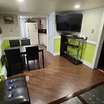 One Bedroom Few Blocks From The Beach And Tropicana Casino
